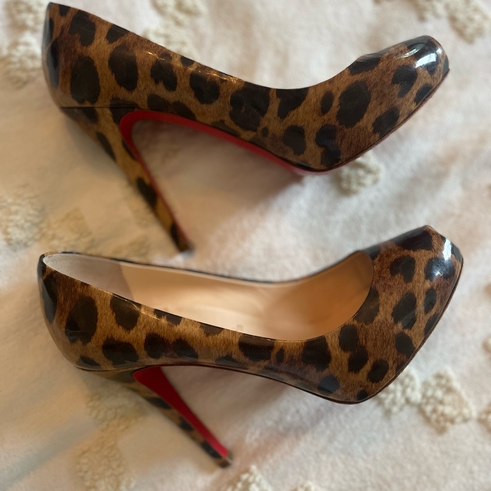 Christian Louboutin Animal Print Pumps 7 1/2